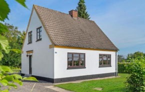 Lovely Home In Dronninglund With Wifi, Dronninglund